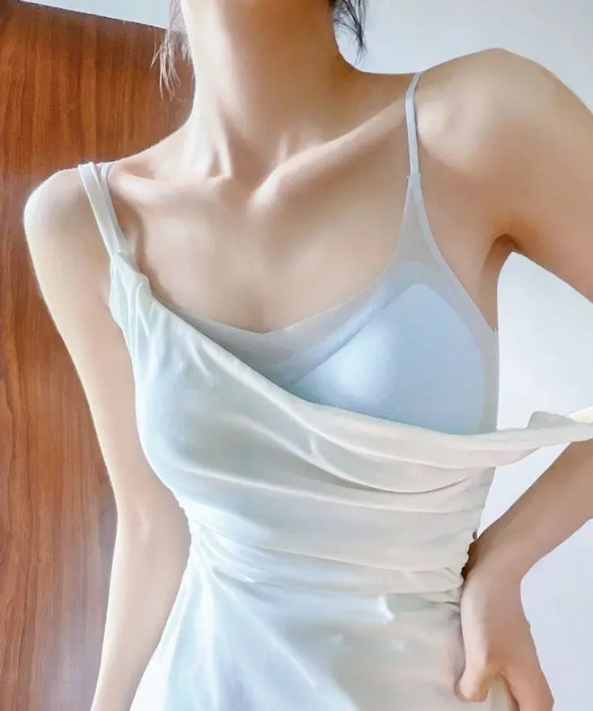 《反差女友》相关资源图片
