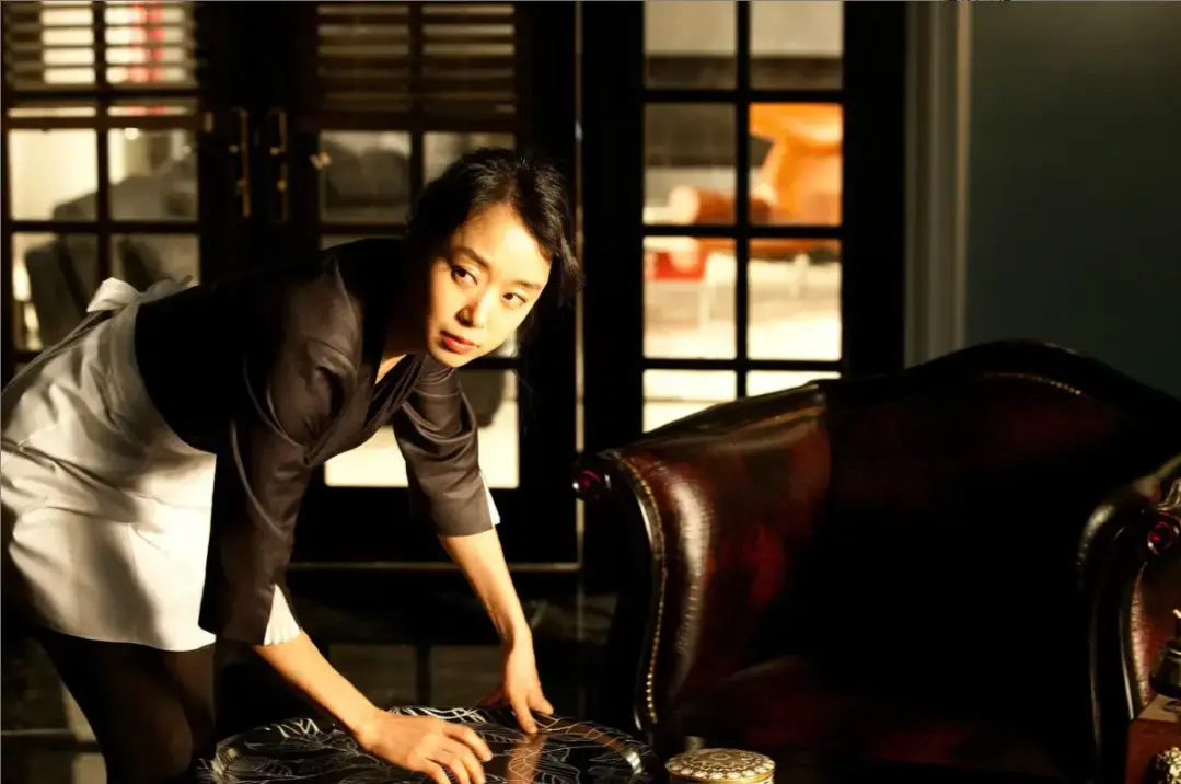 韩国电影《下女》免费在线观看-全度妍李政宰主演-高清中字无删减-夸克网盘可存-星辰影院同步更新