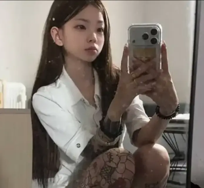 《李知恩底牌事件》高清版免费观看- 解读事件背后的底牌含义- 收录封神15秒视频尽在VS影院
