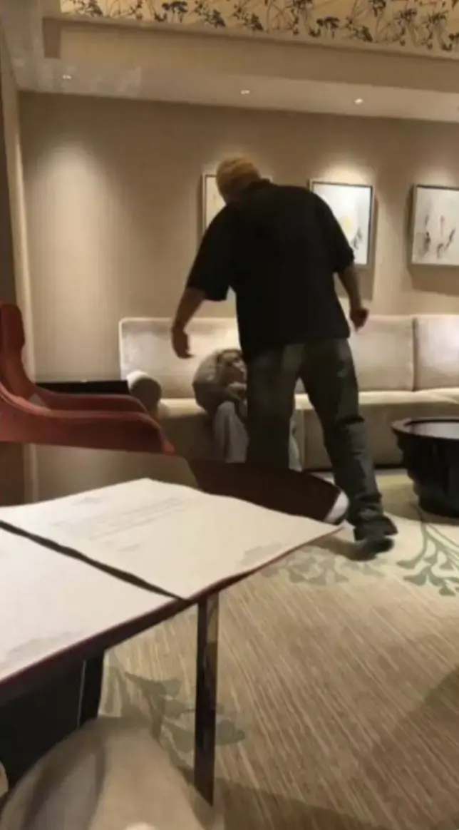贝贝李京泽打OneOne事件来龙去脉梳理-现场炸裂高清视频-第一视角双机位完整资源