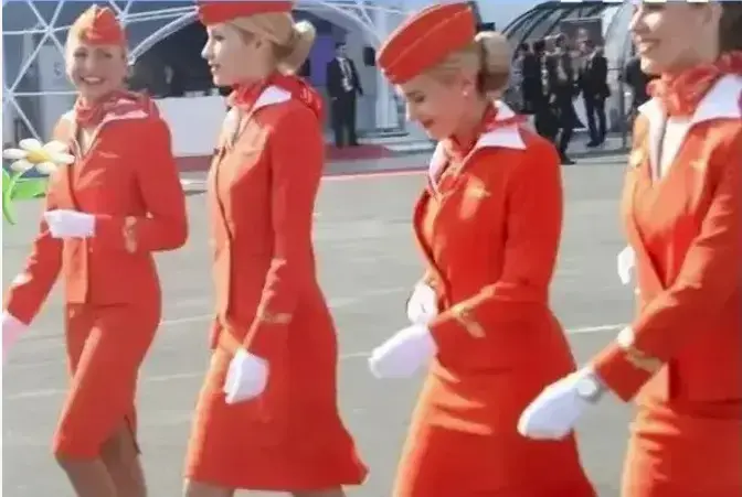 《法国空姐》